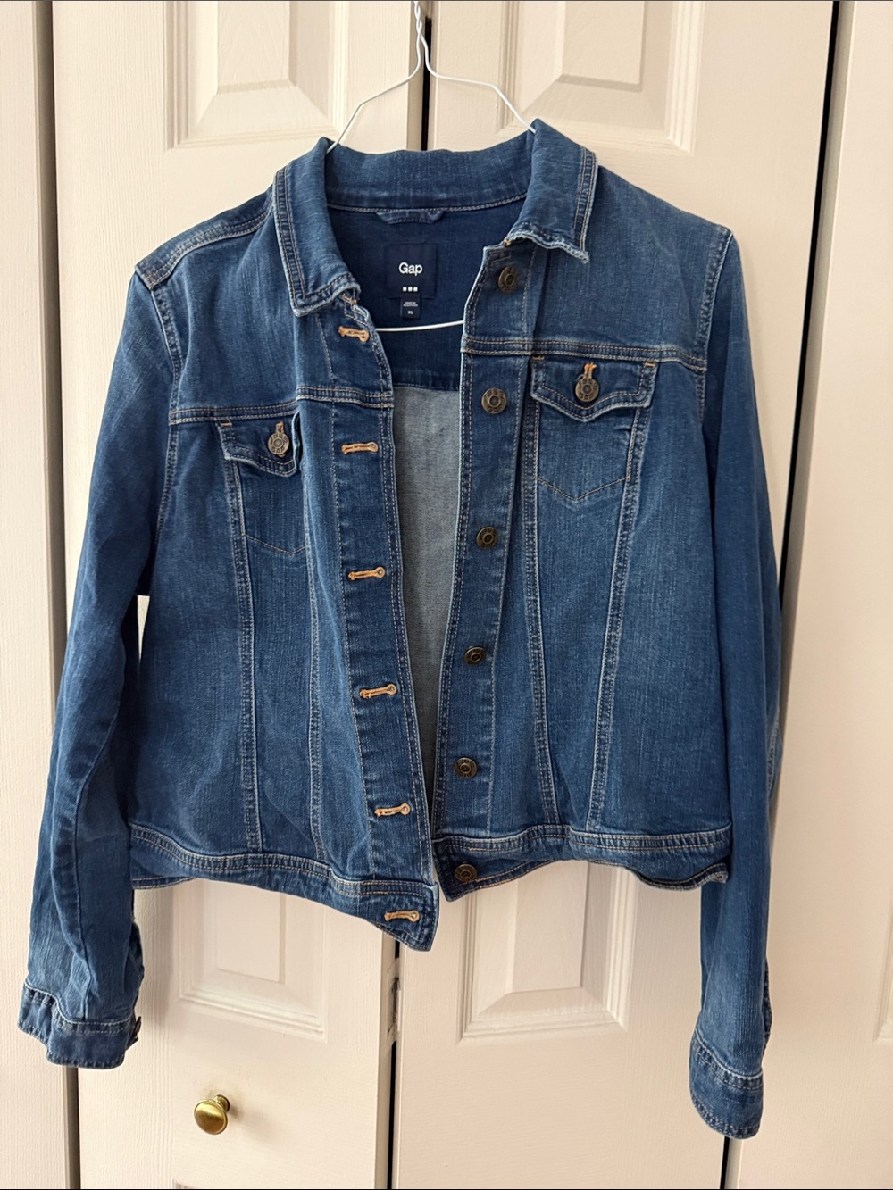 GAP Medium Blue Denim Trucker Jacket
